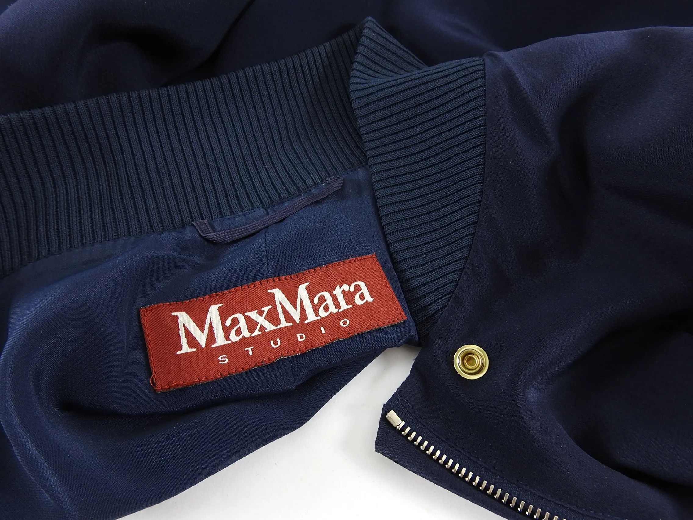 Max Mara Studio Navy Cropped Bomber Jacket - FR36 / IT40 / USA 4